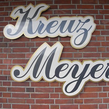 Land-Gut-Hotel Restaurant Kreuz Meyer Stuhr Esterno foto